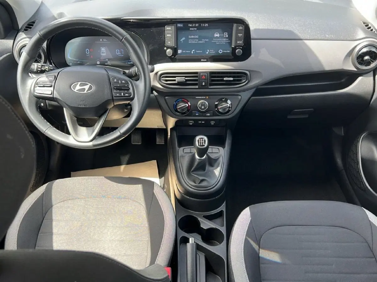 Hyundai i10 usata a Roma (11)