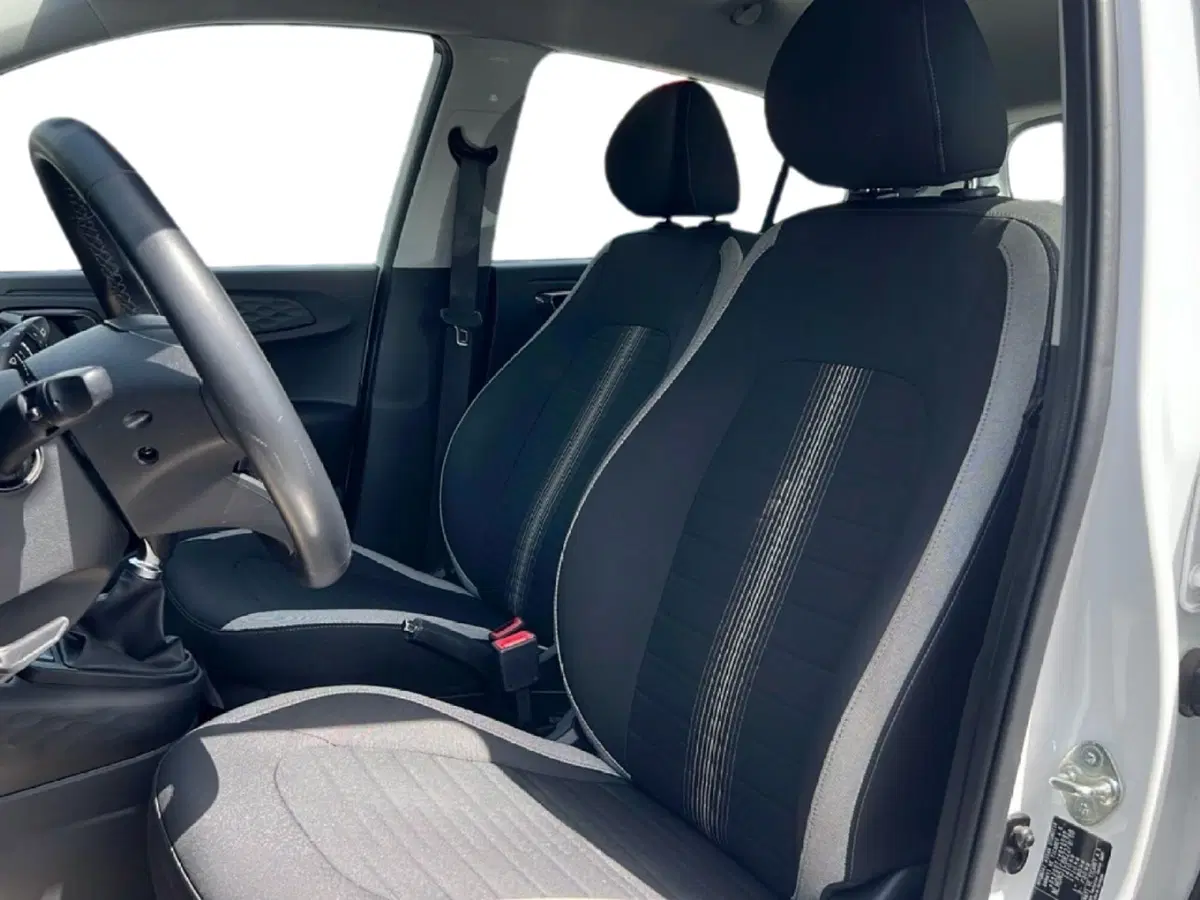 Hyundai i10 usata a Roma (12)