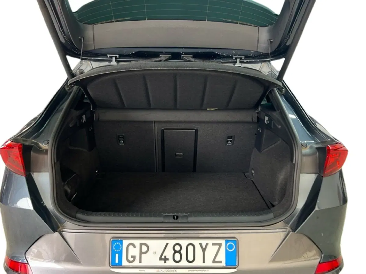 Cupra Formentor usata a Roma (10)