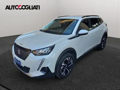 Peugeot 2008 1.2 puretech Allure s&amp;s 130cv eat8 del 2020 usata a Merate