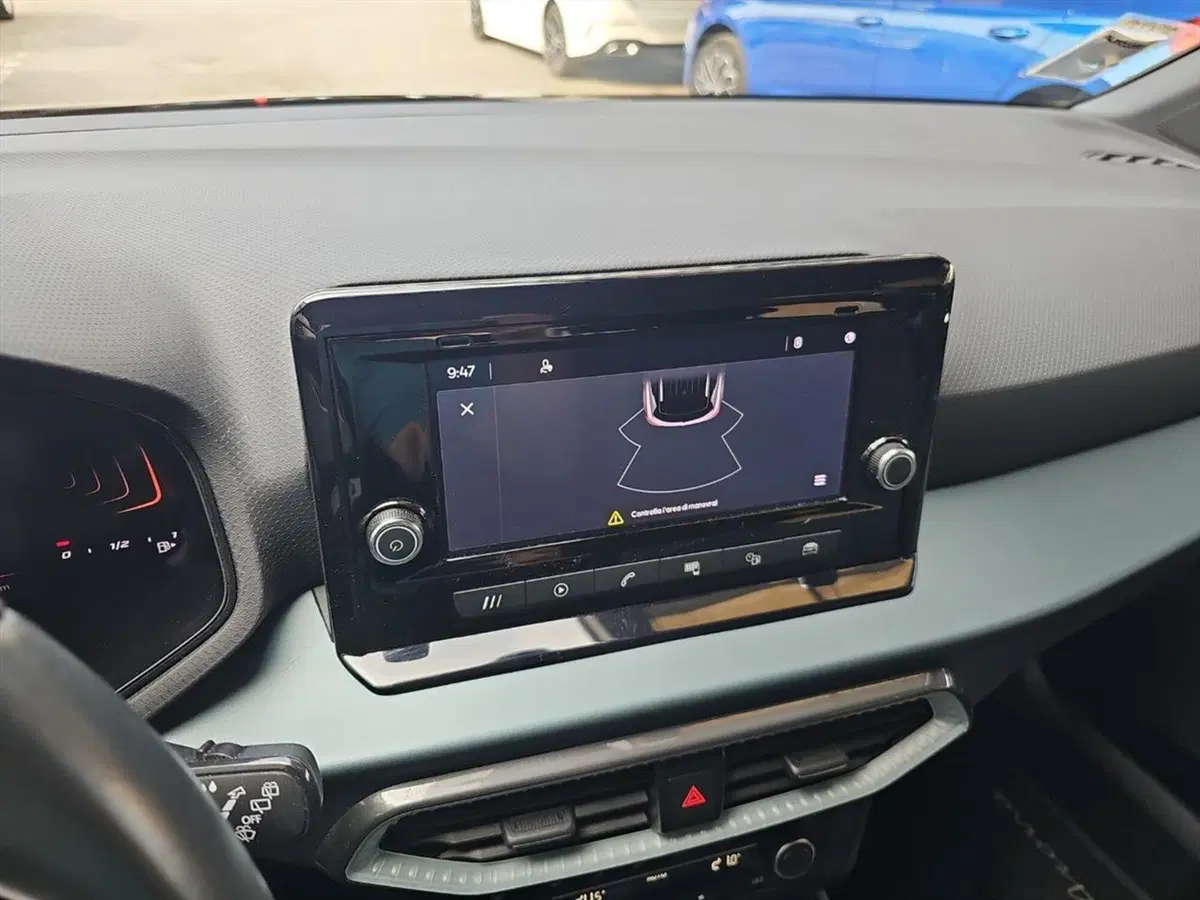 SEAT Arona usata a Lecco (14)