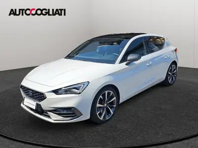 SEAT Leon 1.5 eTSI 150 CV DSG FR del 2021 usata a Merate
