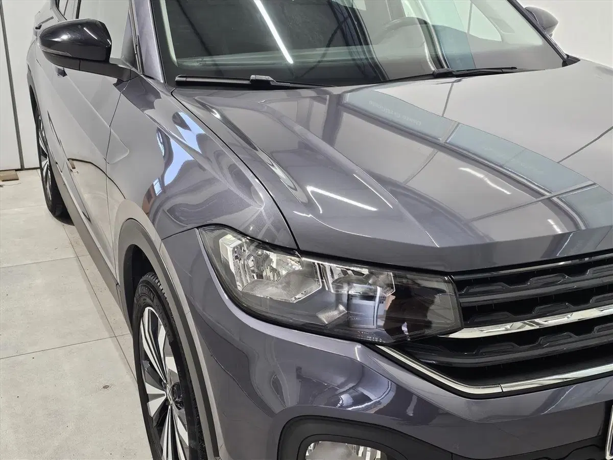 Volkswagen T-Cross usata a Lecco (10)