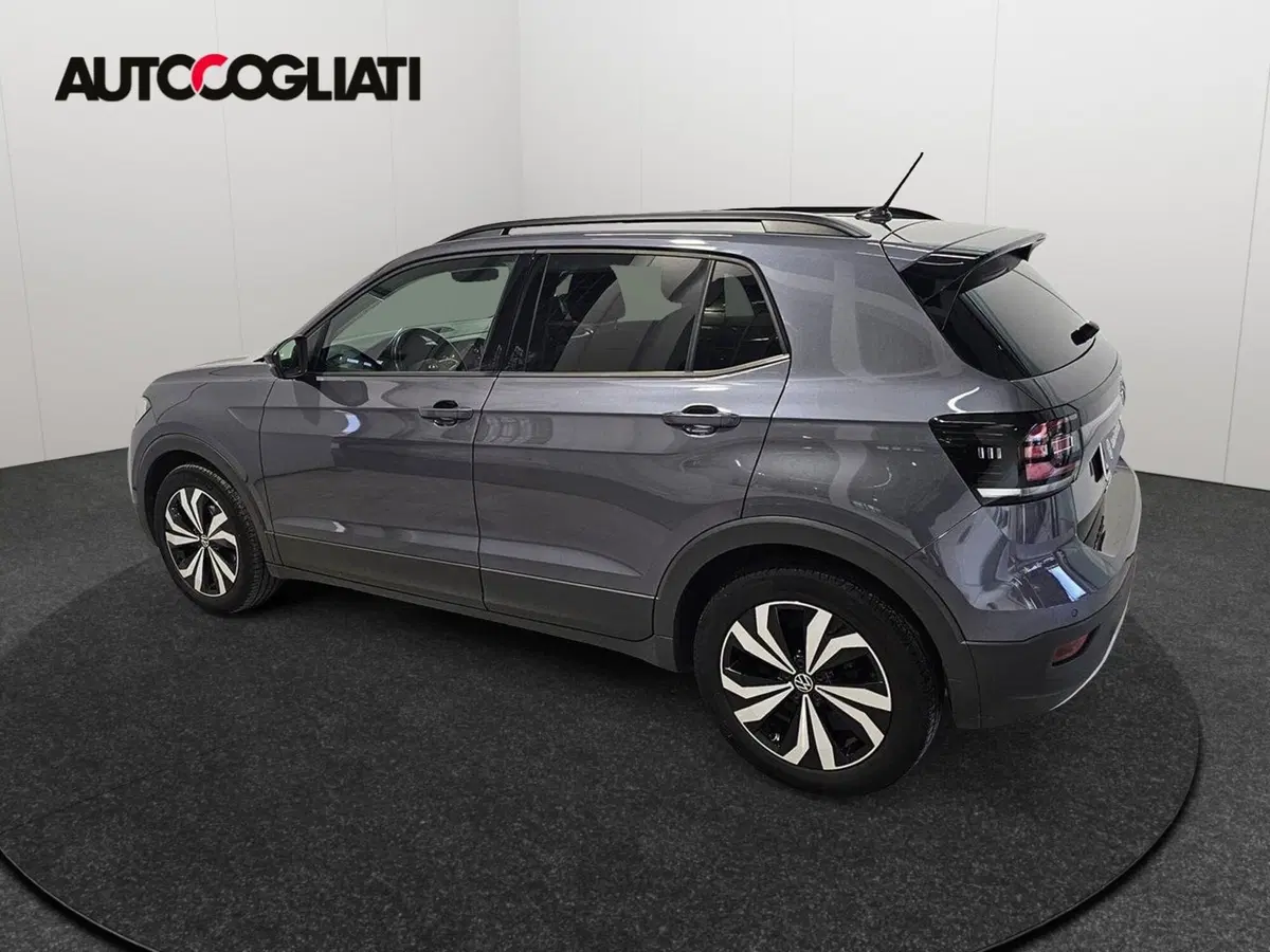 Volkswagen T-Cross usata a Lecco (7)