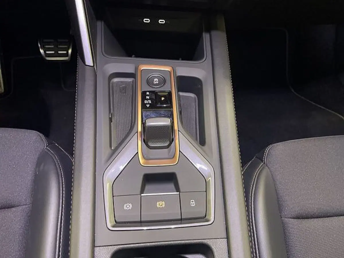 Cupra Leon Station Wagon usata a Vicenza (11)