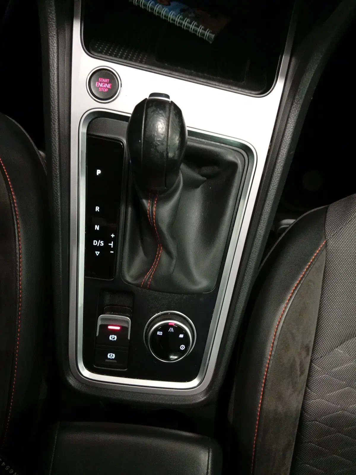 SEAT Ateca usata a Varese (14)