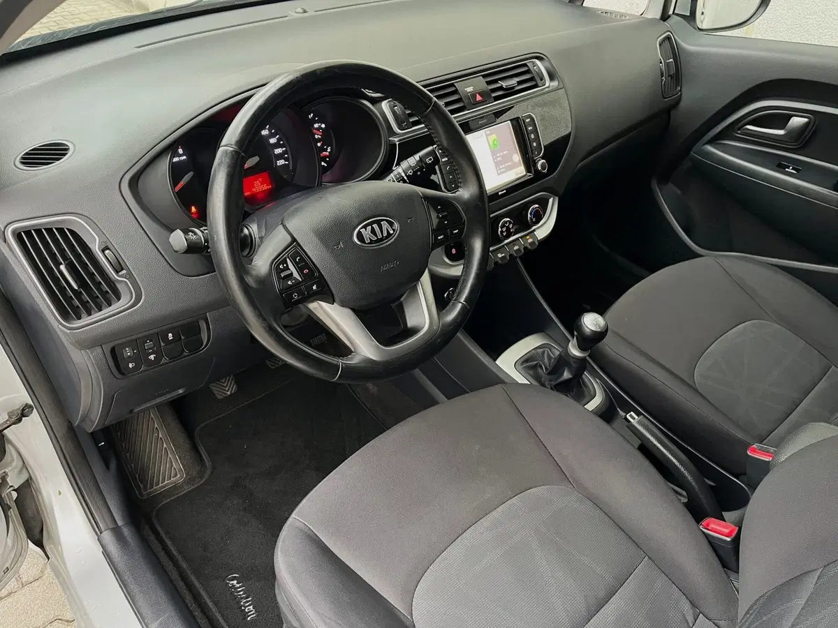 Kia Rio usata a Ferrara (10)