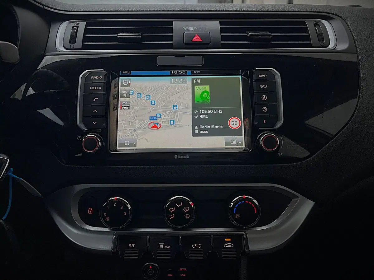 Kia Rio usata a Ferrara (14)