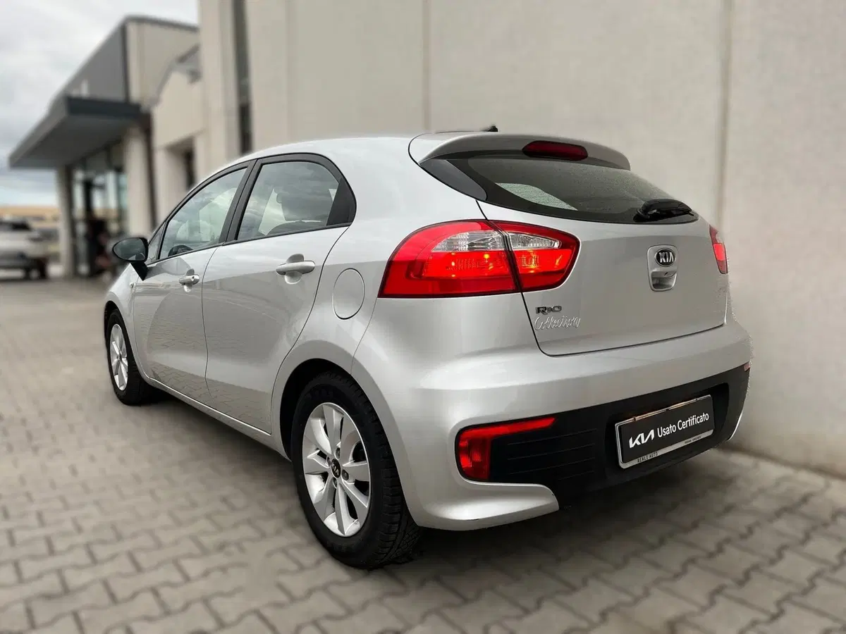 Kia Rio usata a Ferrara (5)