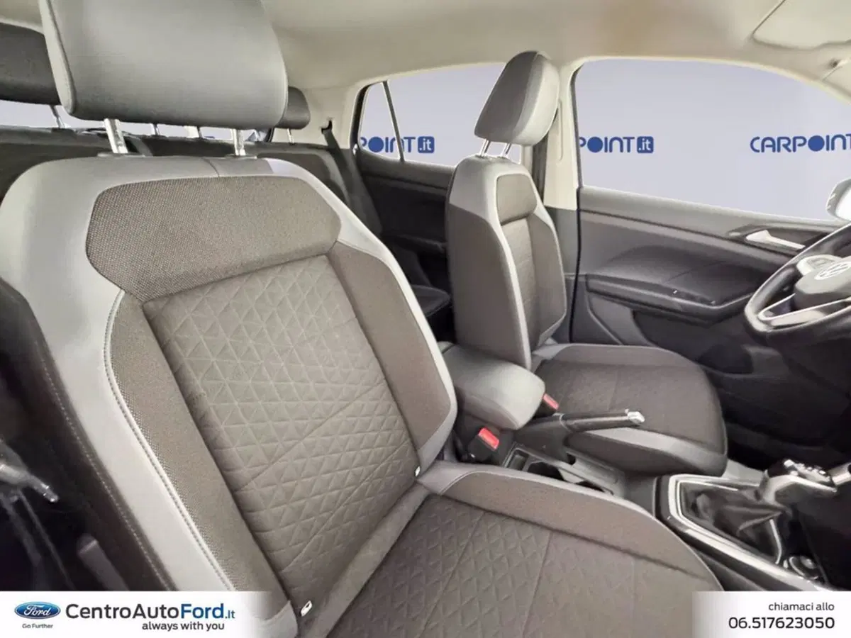 Volkswagen T-Cross usata a Roma (7)