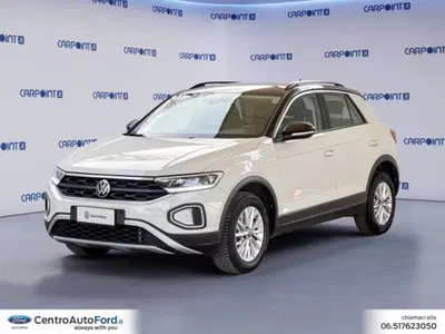 Volkswagen T-Roc 2.0 tdi Life 150cv dsg del 2023 usata a Albano Laziale