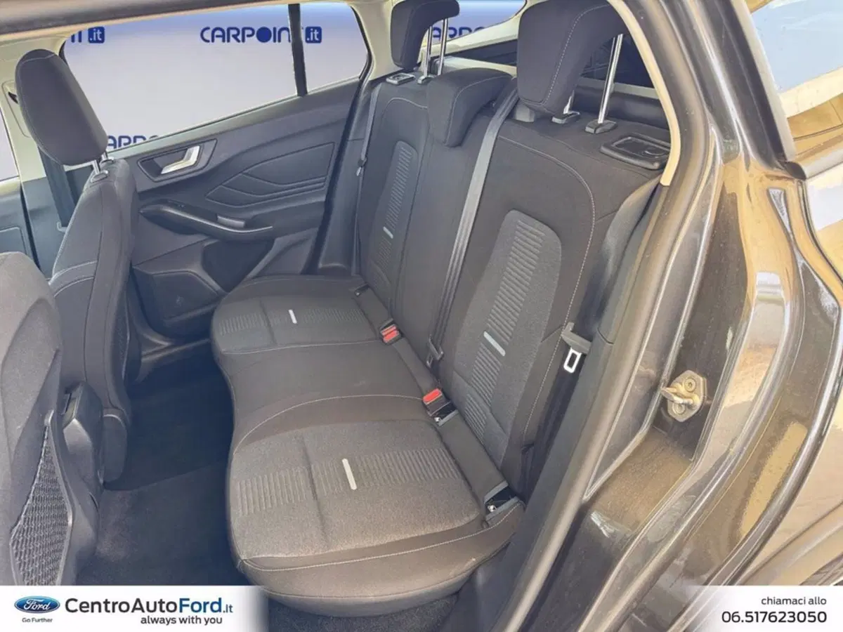 Ford Focus Station Wagon usata a Roma (13)