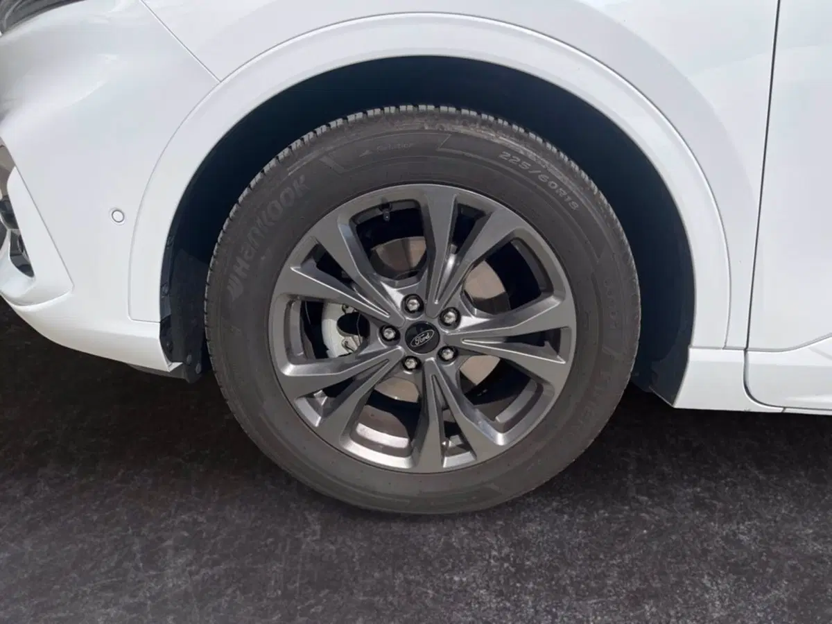 Ford Kuga usata a Milano (9)