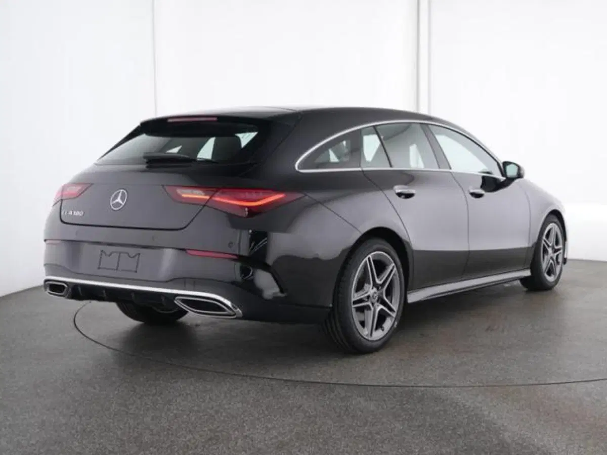 Mercedes-Benz CLA Shooting Brake usata a Milano (2)