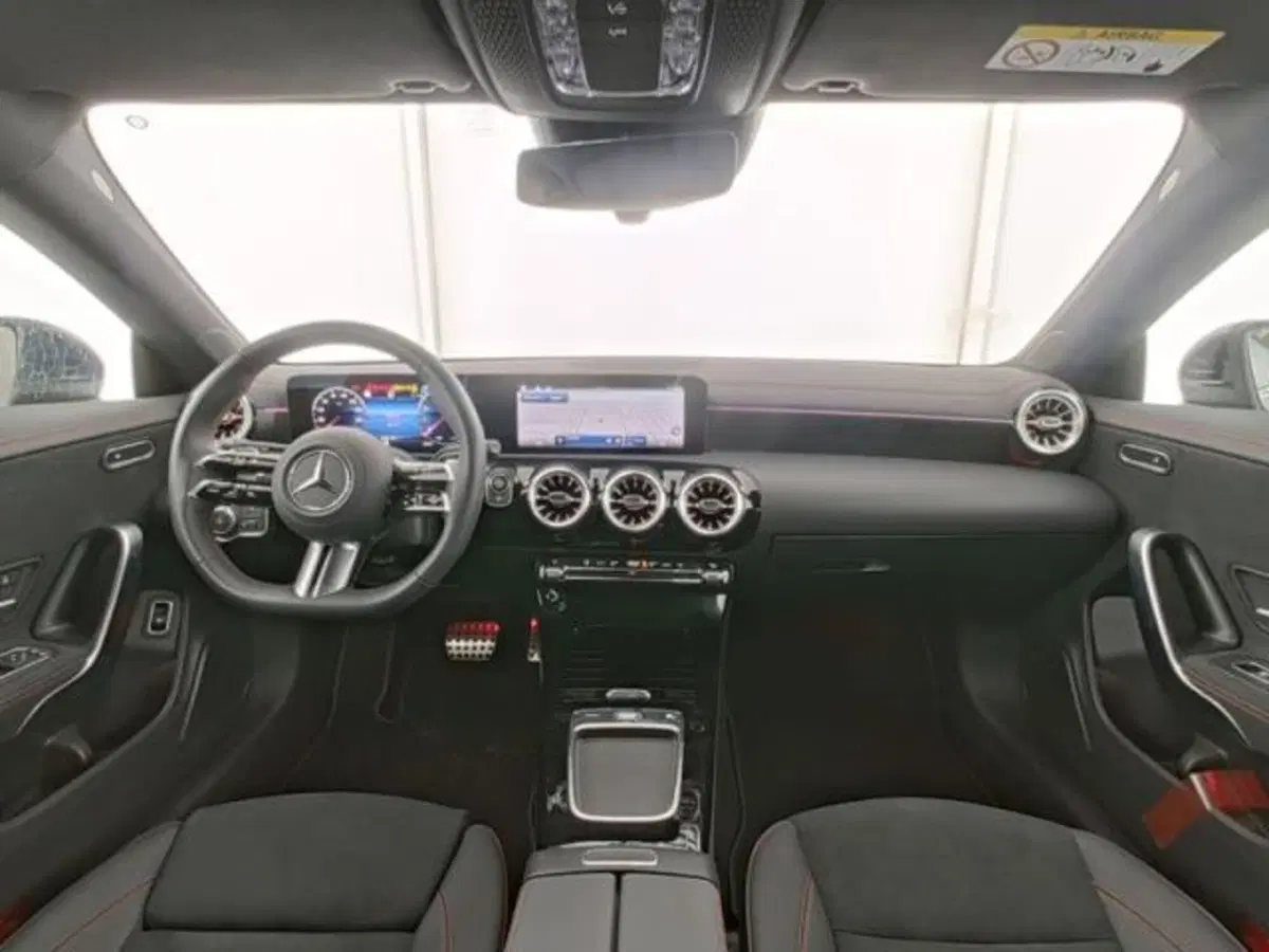Mercedes-Benz CLA Shooting Brake usata a Milano (7)