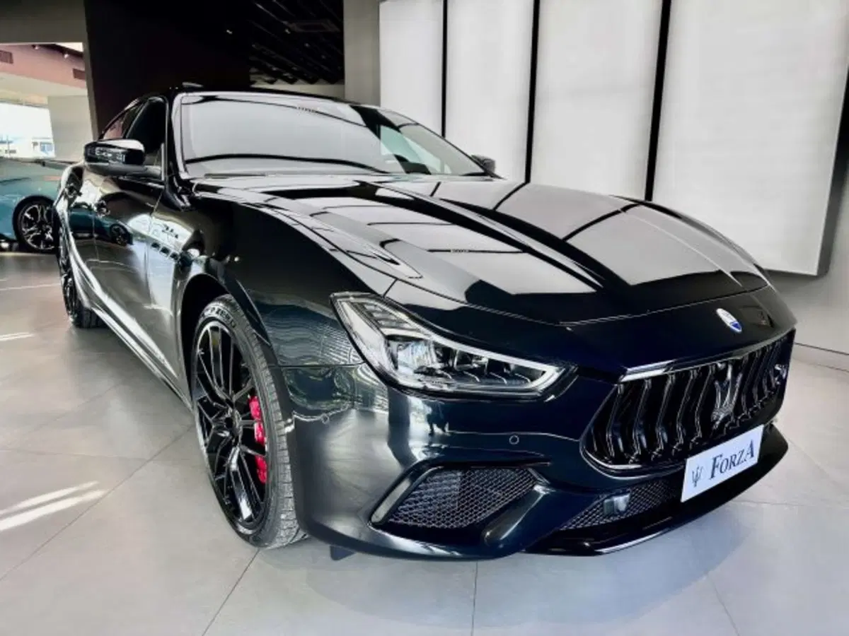 Maserati Ghibli usata a Torino (3)