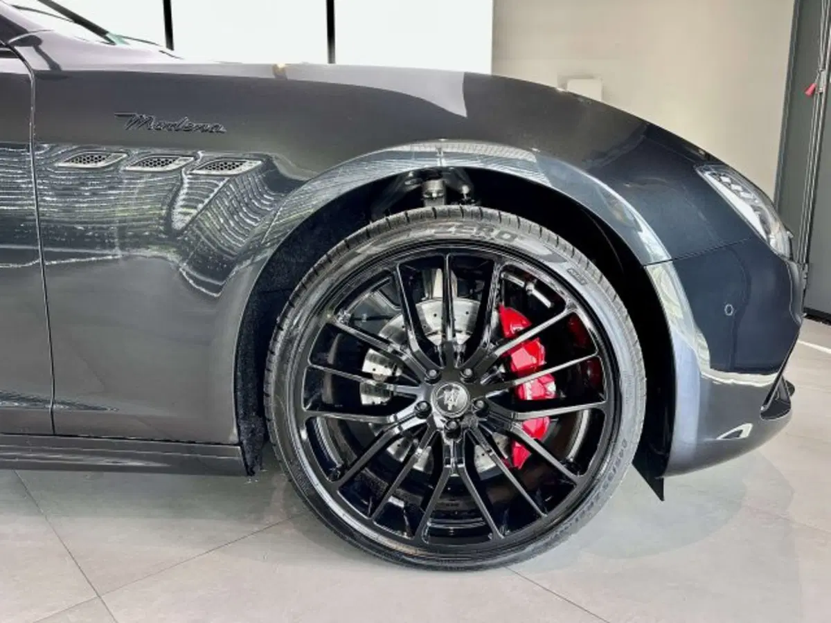 Maserati Ghibli usata a Torino (4)