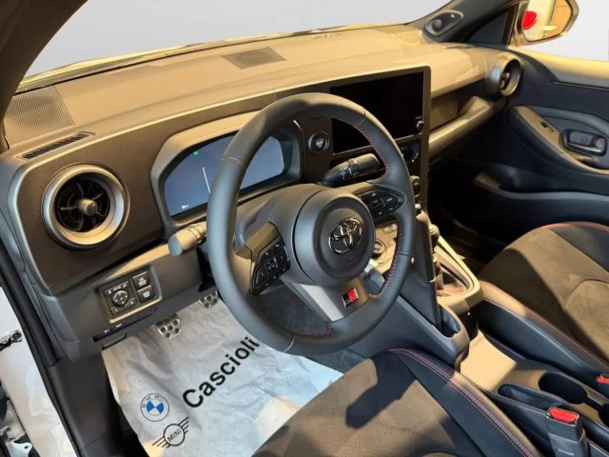 Toyota GR Yaris nuova a Teramo (16)