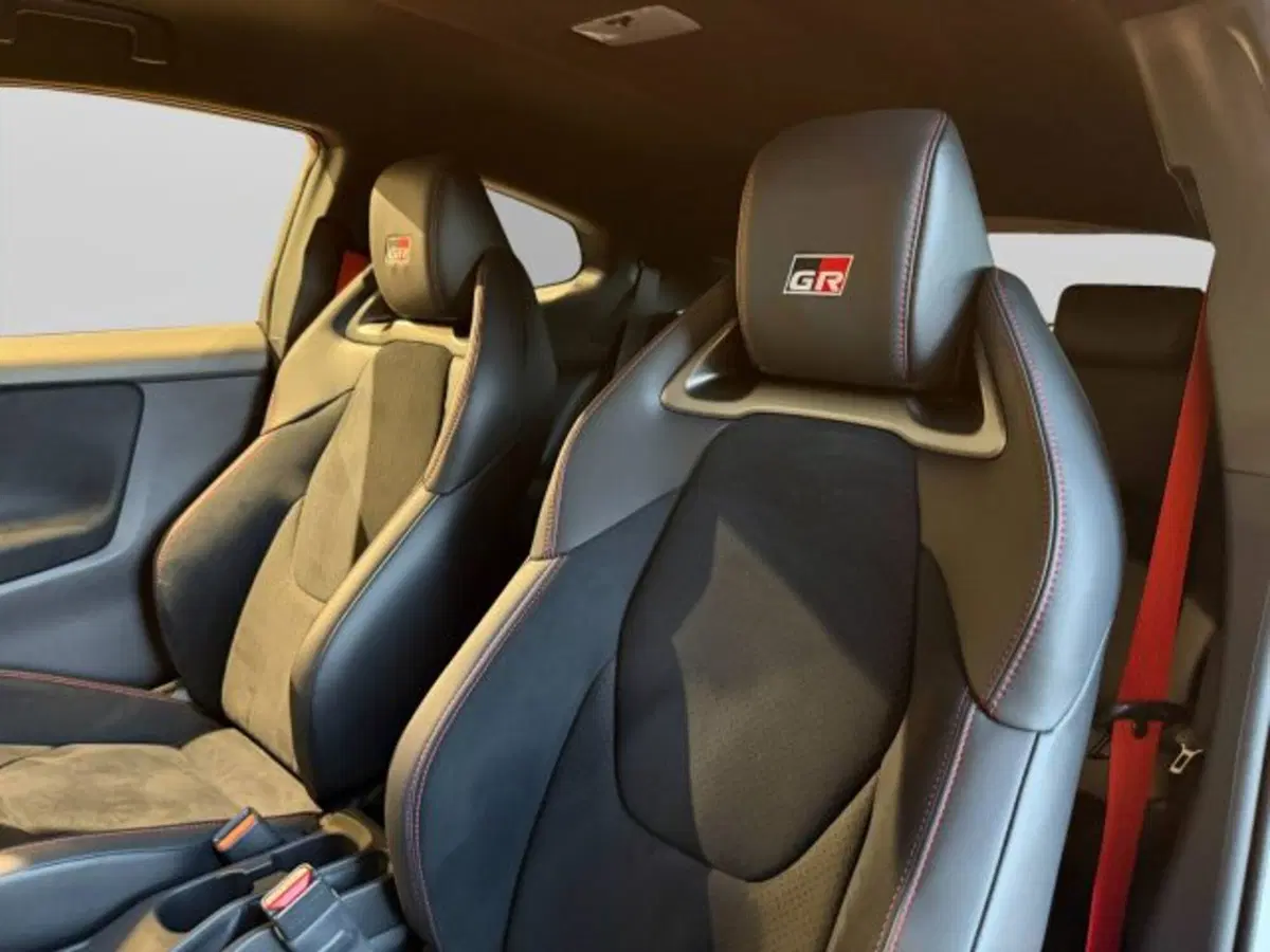 Toyota GR Yaris nuova a Teramo (18)
