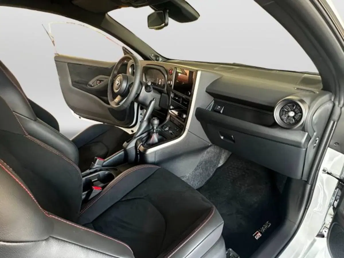 Toyota GR Yaris nuova a Teramo (7)
