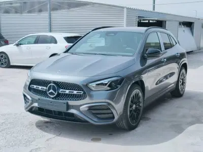 Mercedes-Benz GLA SUV 200 d Business Extra auto nuova a Mosciano Sant'Angelo