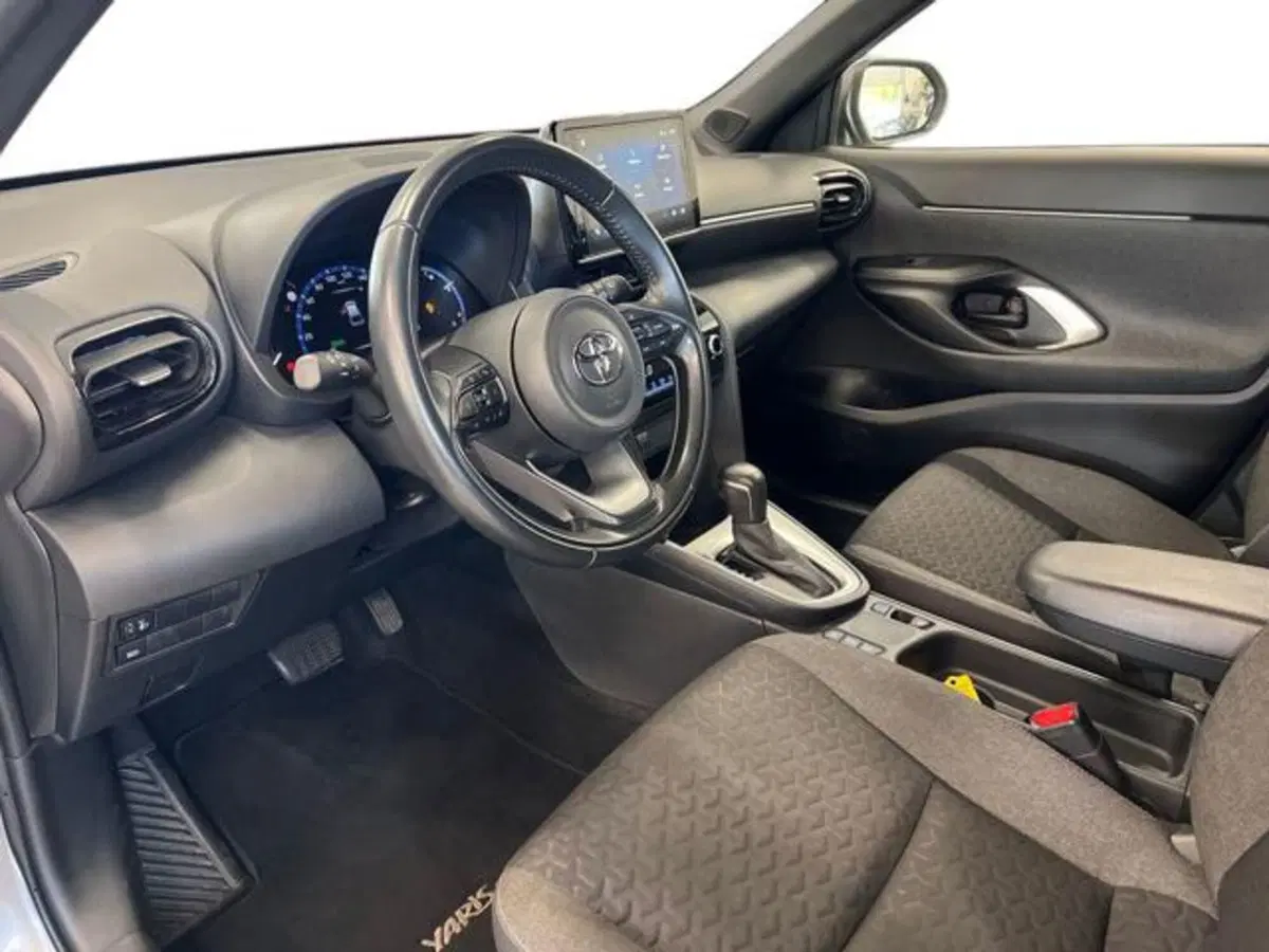 Toyota Yaris Cross usata a Vercelli (6)