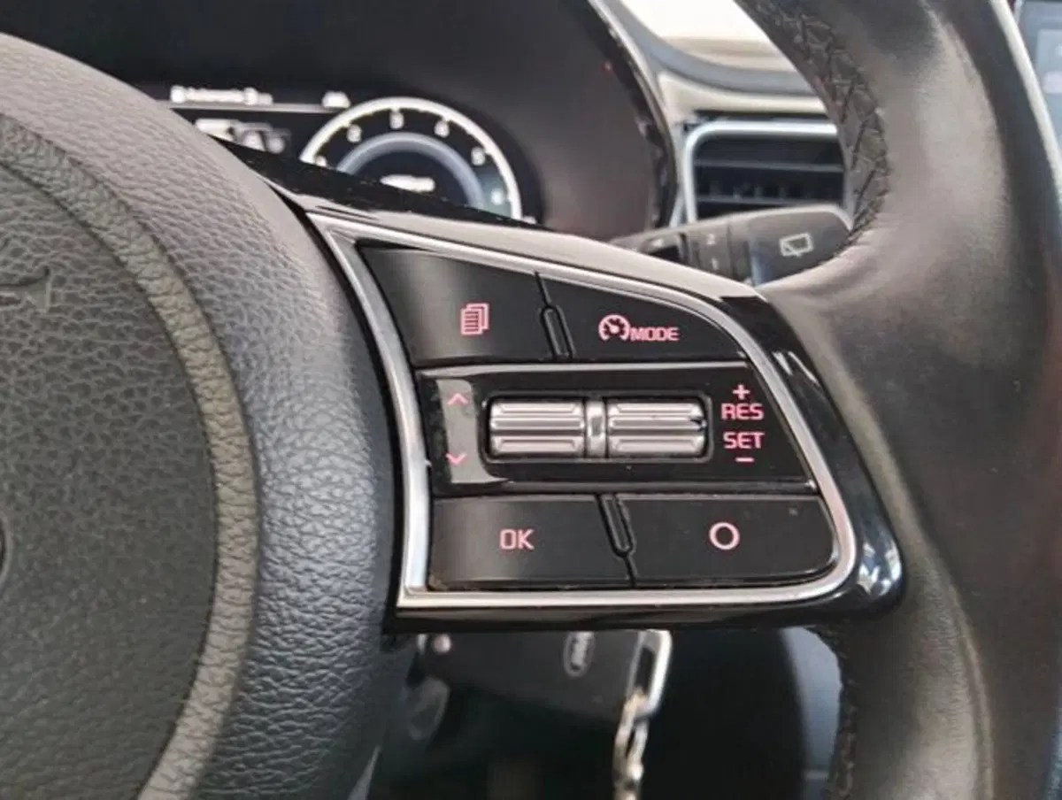 Kia XCeed usata a Como (11)