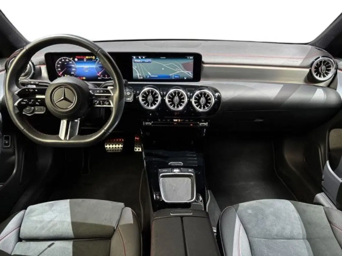 Mercedes-Benz CLA Shooting Brake usata a Bologna (9)