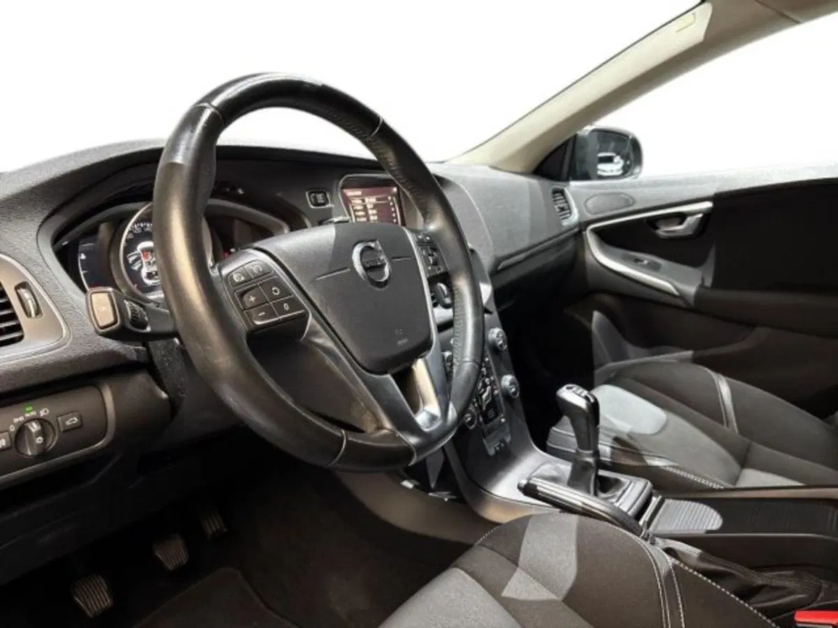 Volvo V40 usata a Bologna (11)