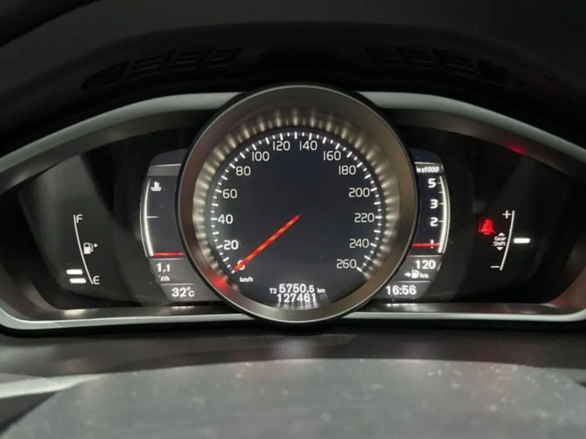 Volvo V40 usata a Bologna (17)