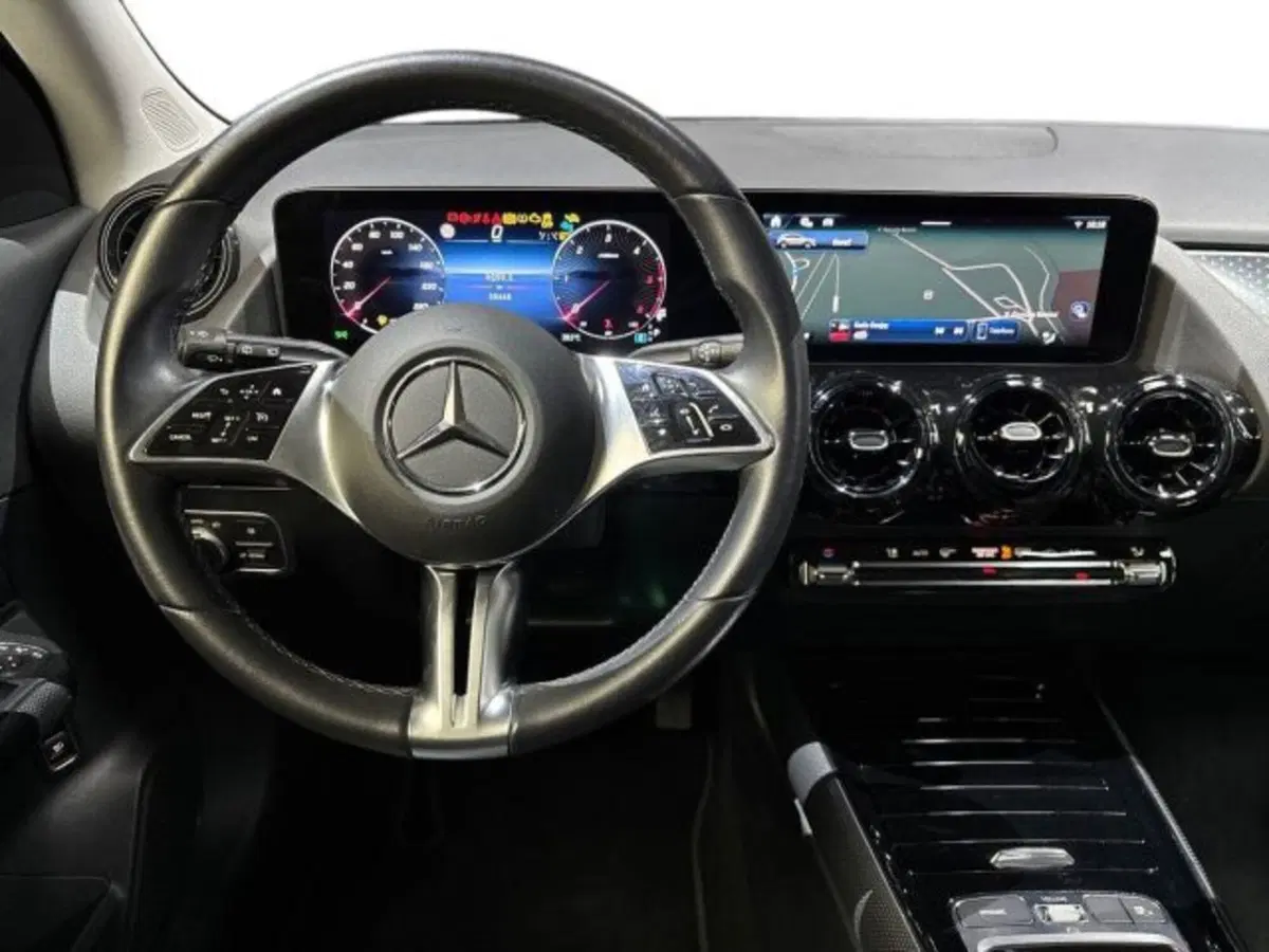 Mercedes-Benz GLA SUV usata a Bologna (11)