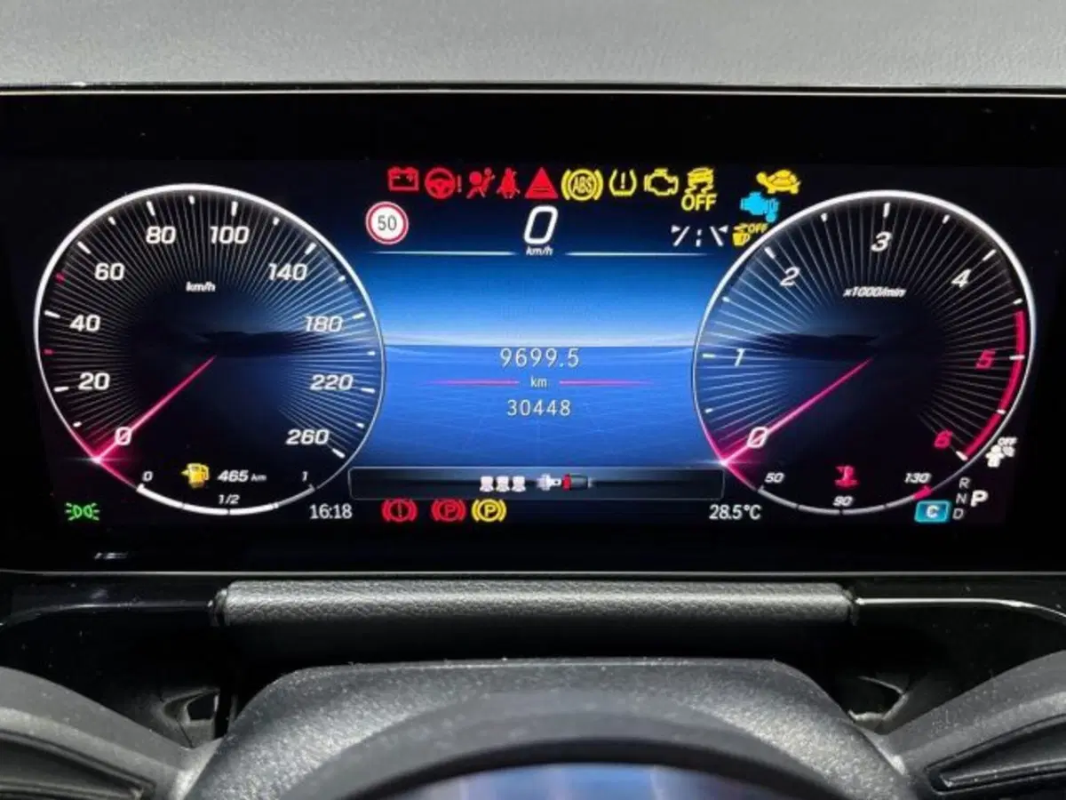 Mercedes-Benz GLA SUV usata a Bologna (13)