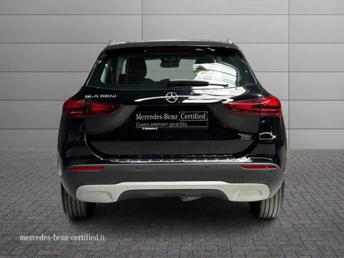 Mercedes-Benz GLA SUV usata a Bologna (4)
