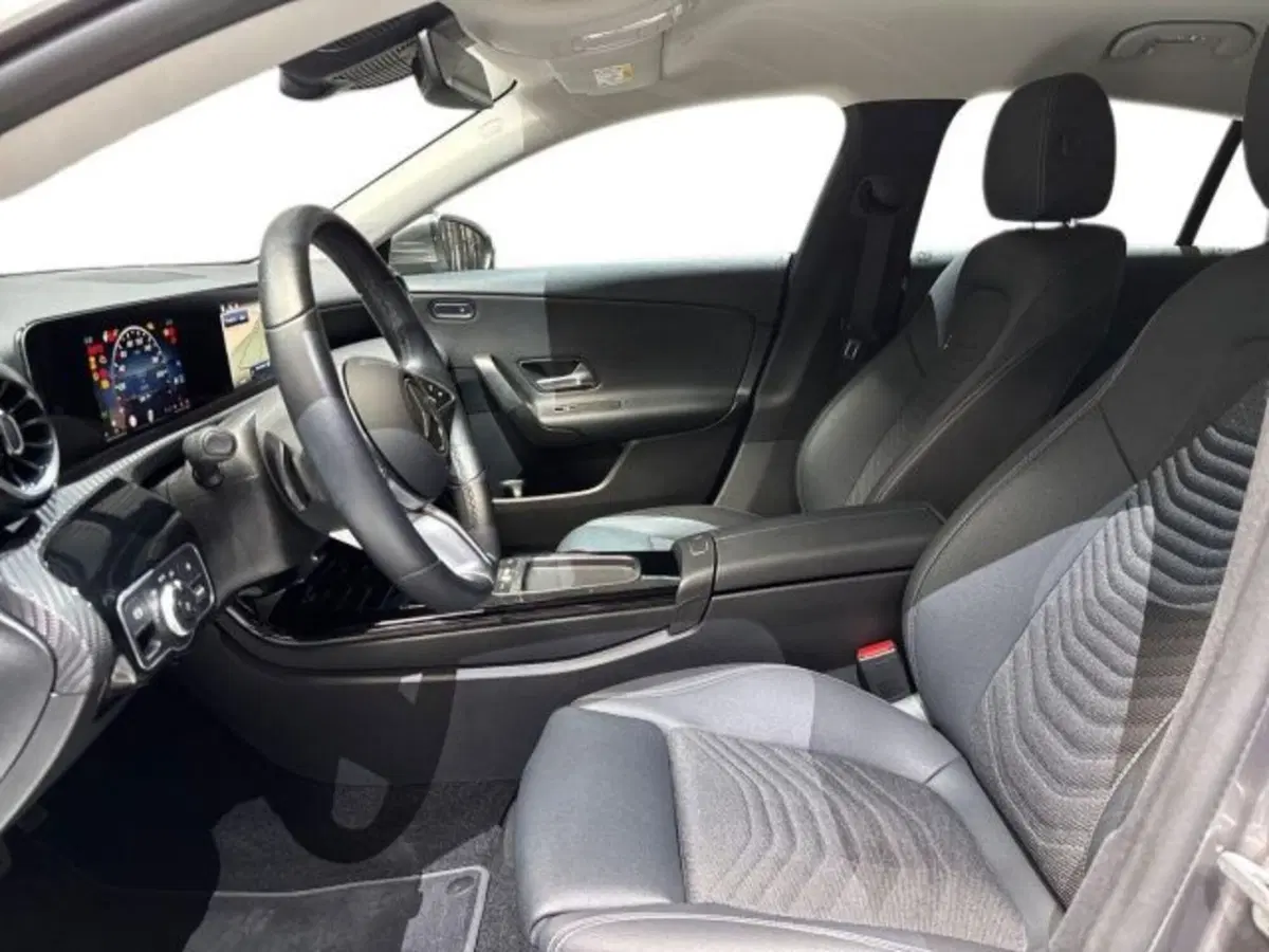 Mercedes-Benz CLA Shooting Brake usata a Bologna (10)