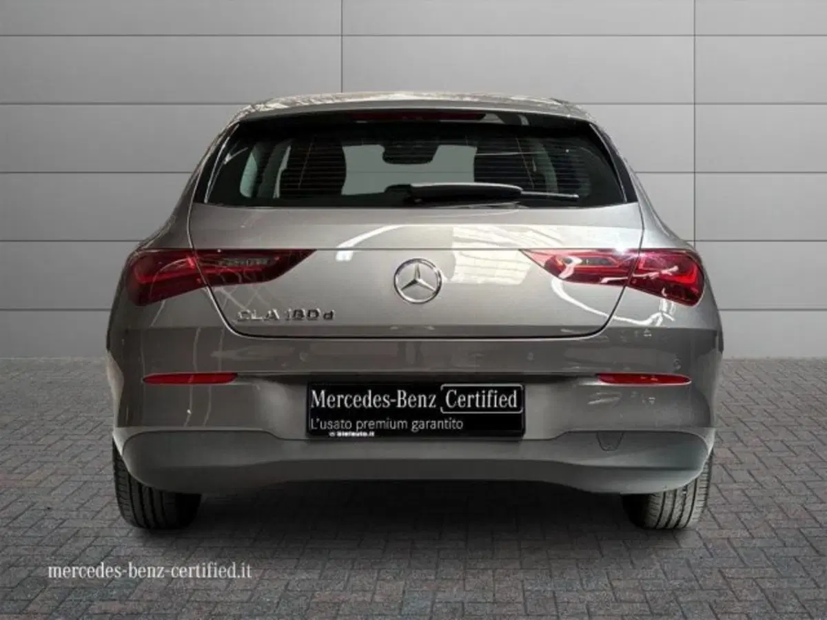 Mercedes-Benz CLA Shooting Brake usata a Bologna (4)