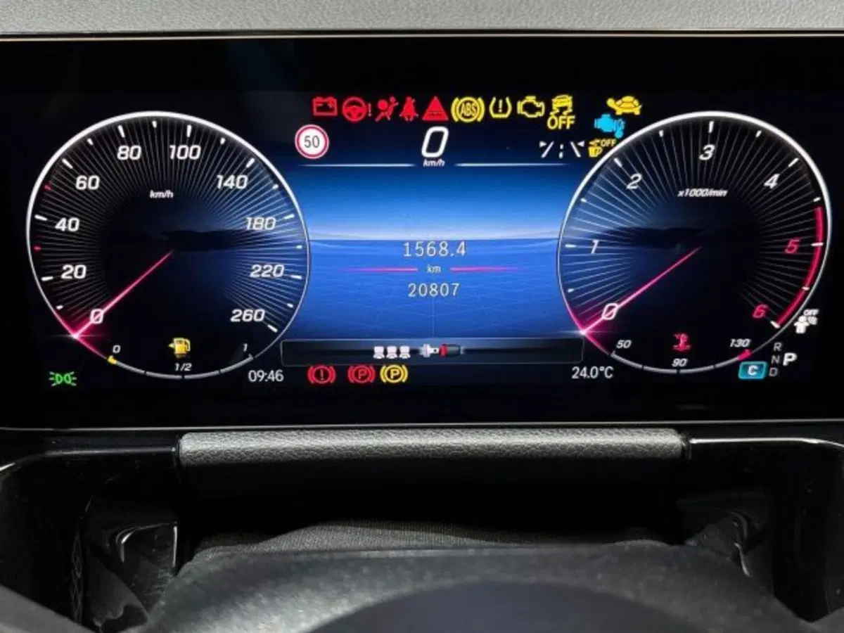 Mercedes-Benz GLA SUV usata a Bologna (13)