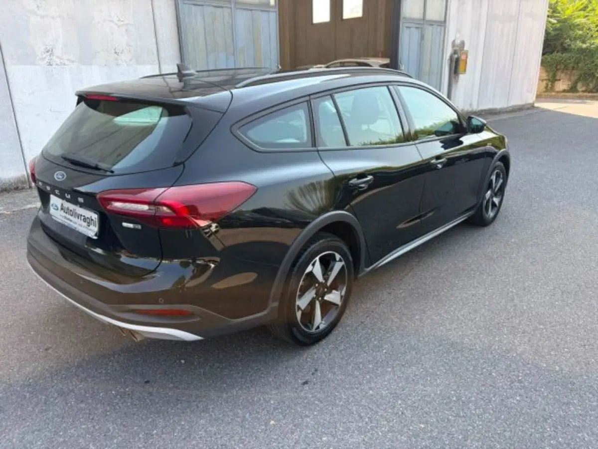 Ford Focus Station Wagon usata a Lodi (4)