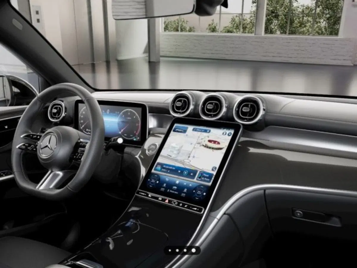 Mercedes-Benz GLC nuova a Verona (8)