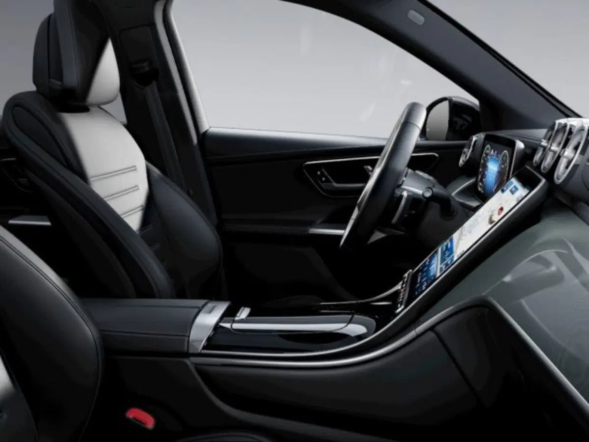 Mercedes-Benz GLC nuova a Verona (7)