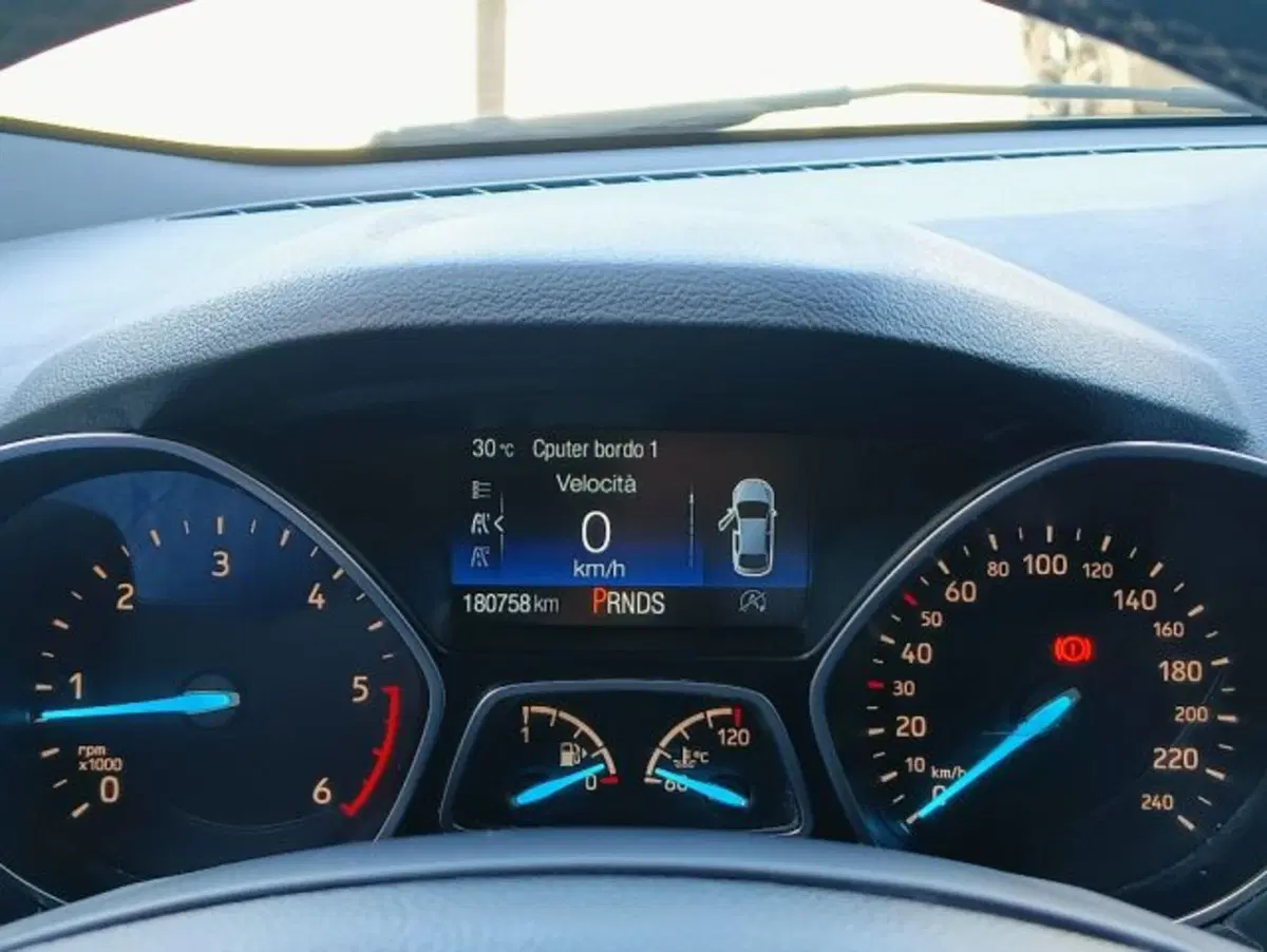 Ford Kuga usata a Brescia (8)