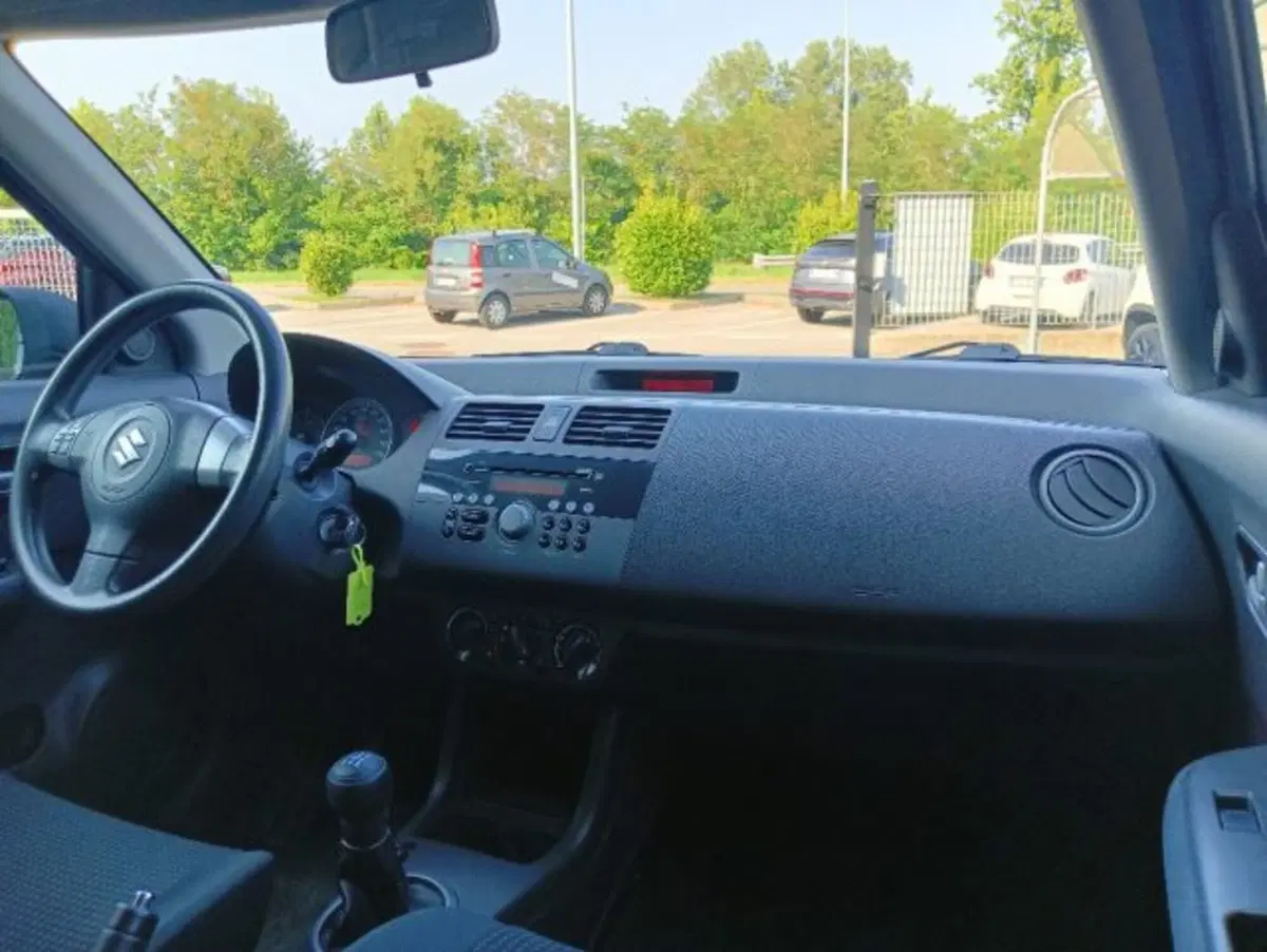 Suzuki Swift usata a Brescia (12)