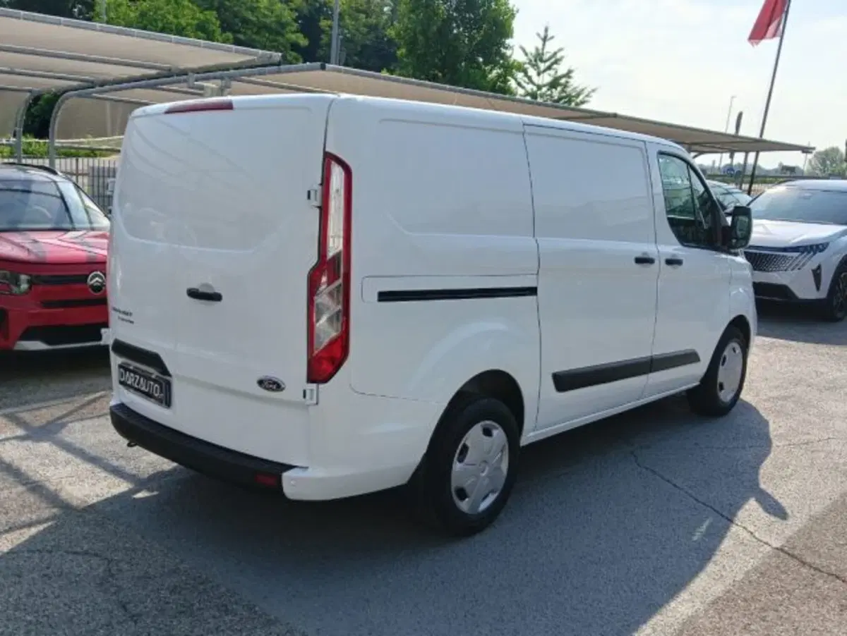 Ford Transit Custom Furgone usata a Brescia (5)