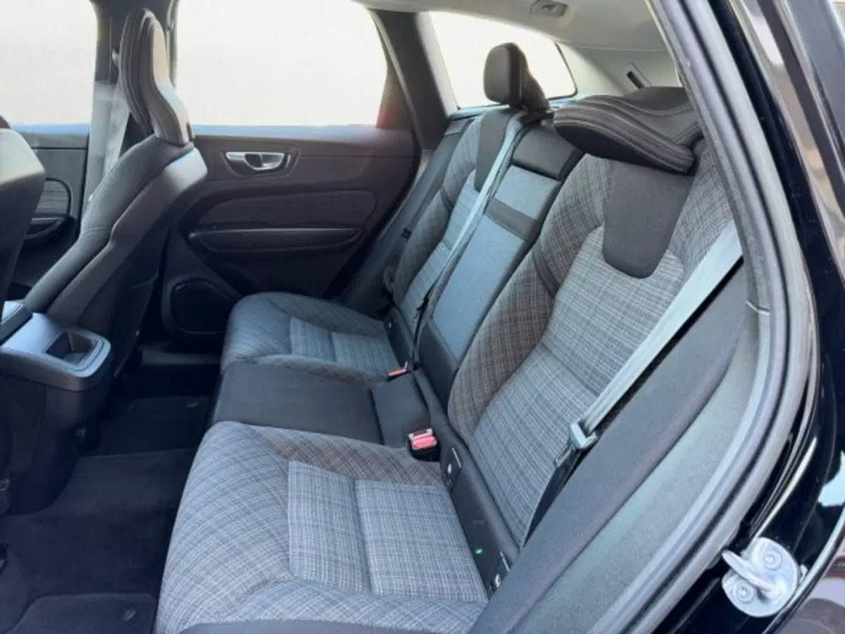 Volvo XC60 usata a Treviso (11)