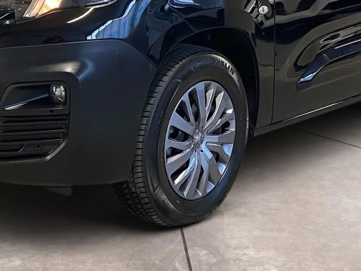 Peugeot Partner Furgone usata a Torino (15)