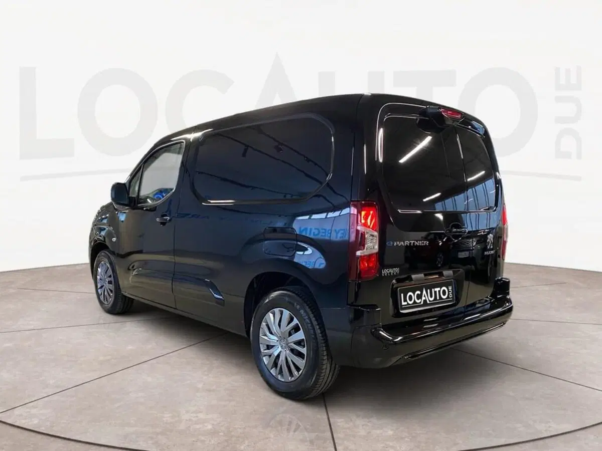 Peugeot Partner Furgone usata a Torino (5)