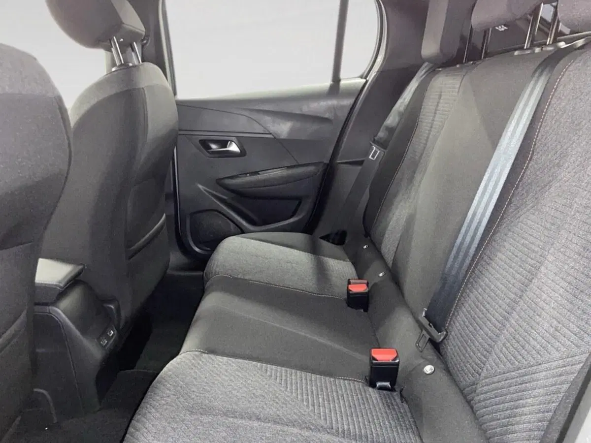 Peugeot 208 nuova a Torino (8)