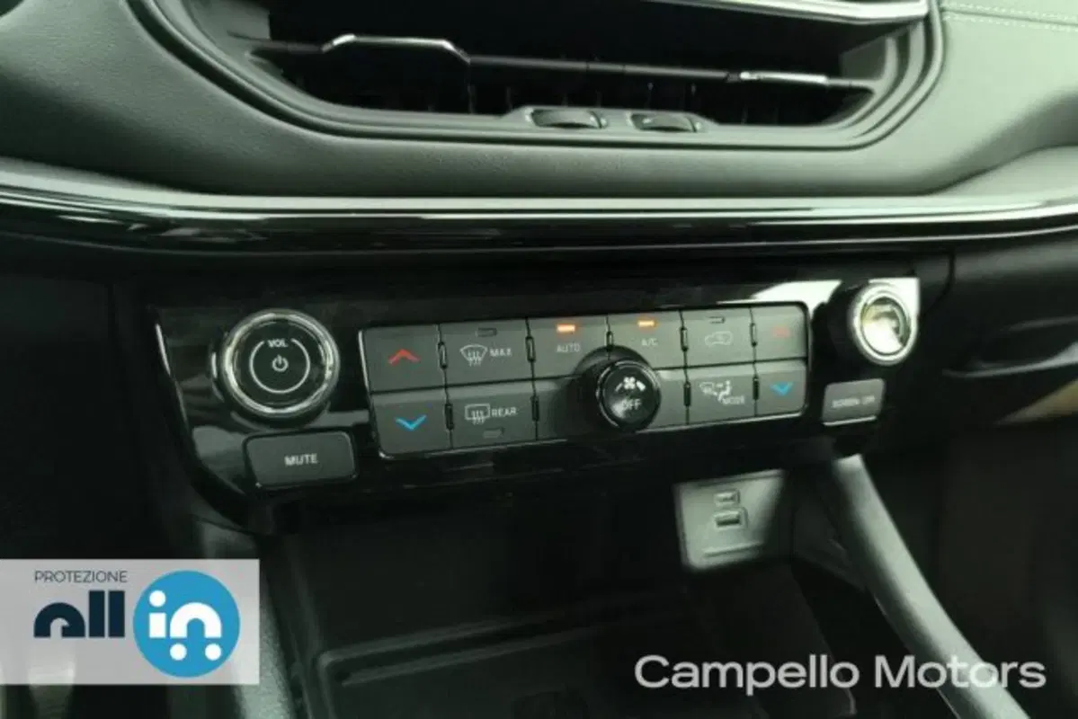 Jeep Compass usata a Venezia (13)
