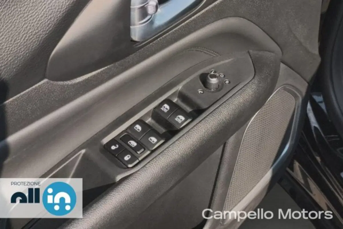 Jeep Compass usata a Venezia (17)