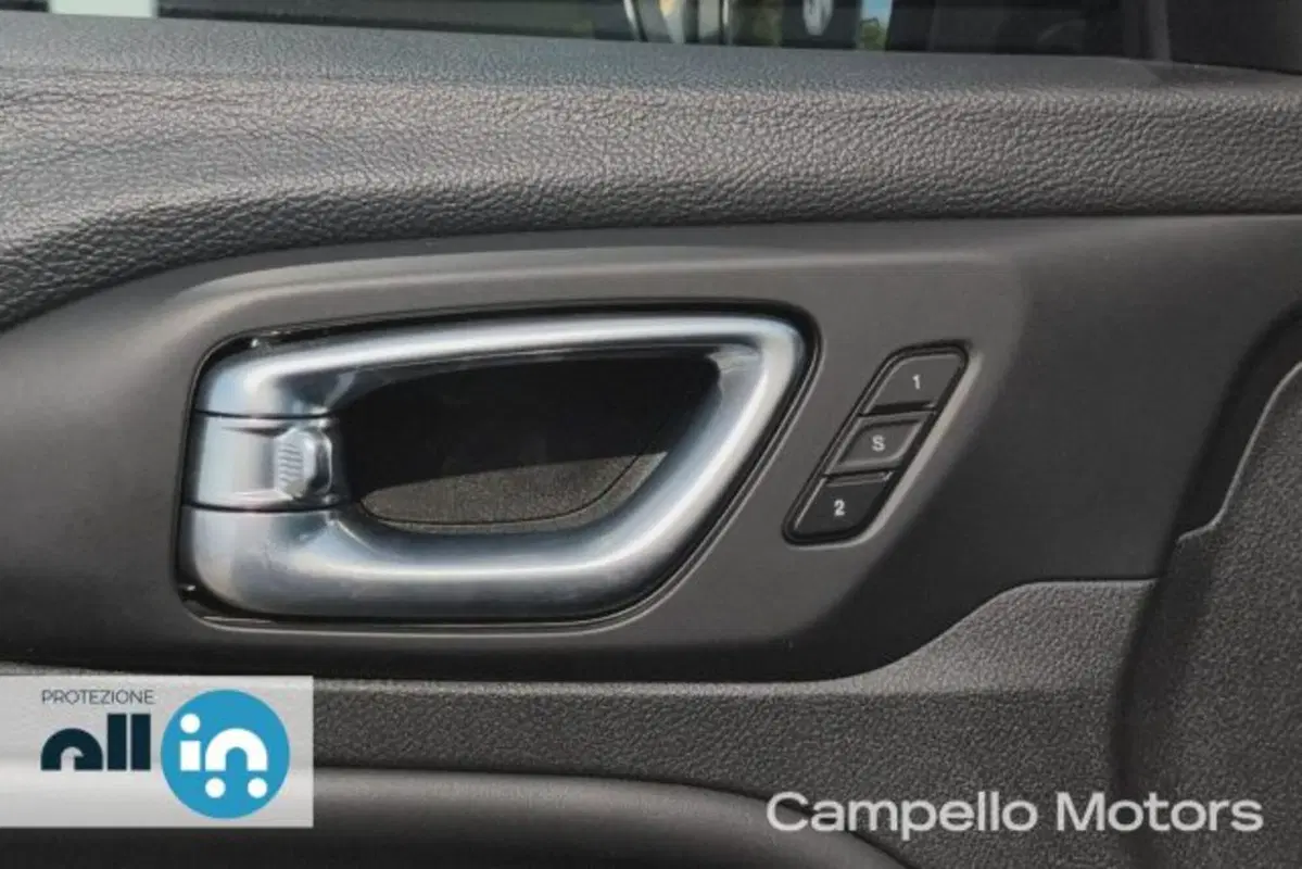 Jeep Compass usata a Venezia (19)
