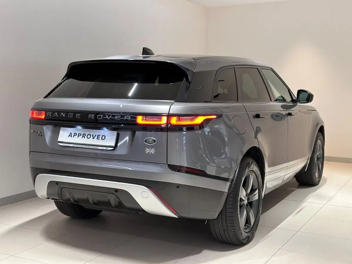 Land Rover Range Rover Velar usata a Varese (2)